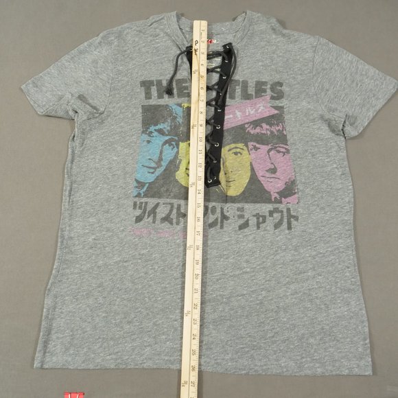 The Beatles Top Womens Medium Gray Twist And Shout Japanese Print Worn-Rite - Picture 11 of 13